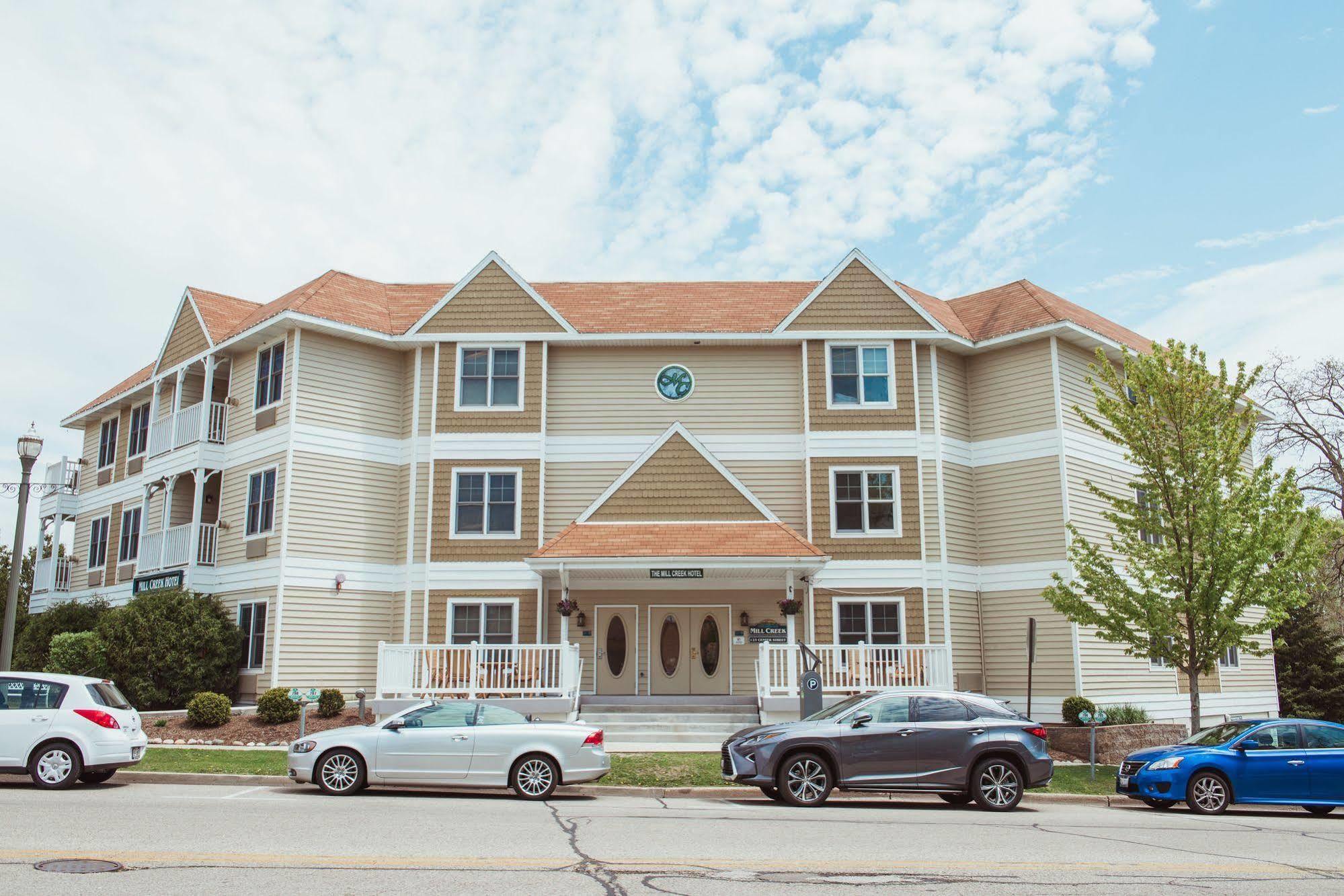 Mill Creek Hotel Lake Geneva Exterior photo