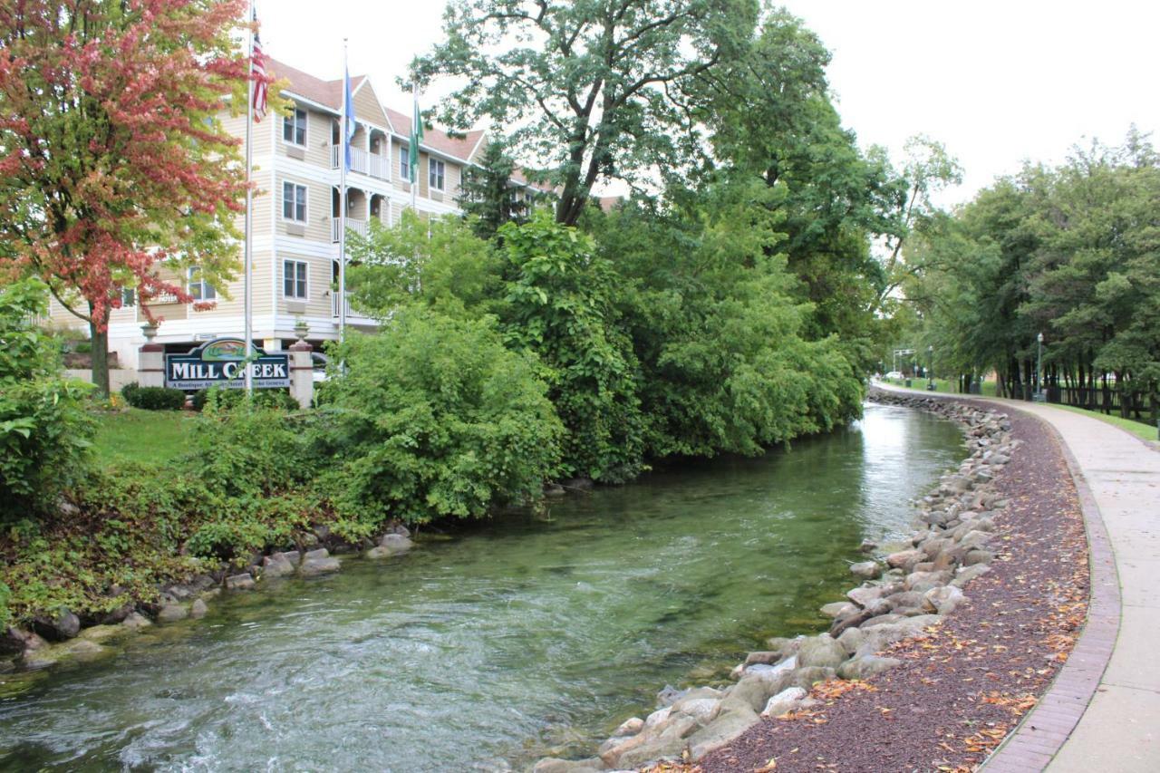 Mill Creek Hotel Lake Geneva Exterior photo